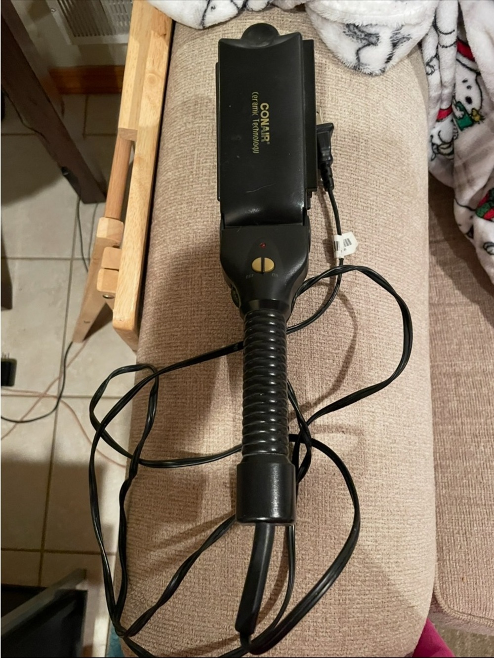 Conair Ceramic Technology Black Hair Straightening Brush